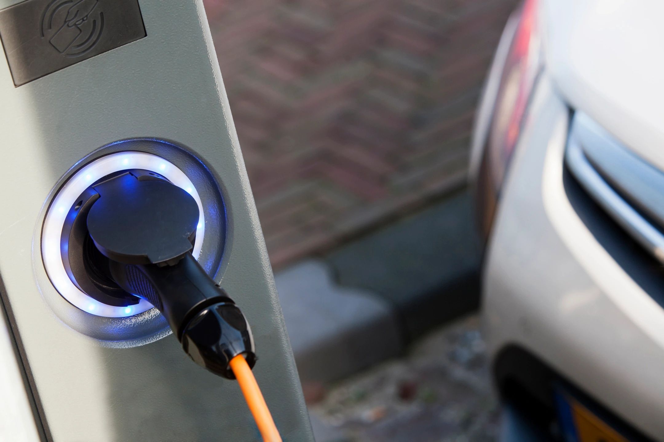 BYD and Saudi Aramco: Oil Giant Bets On Electric Vehicles